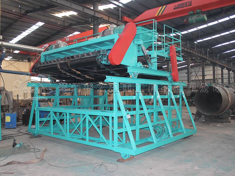 翻拋機(jī)分解有機(jī)肥的好處 翻拋機(jī)分解有機(jī)肥的好處