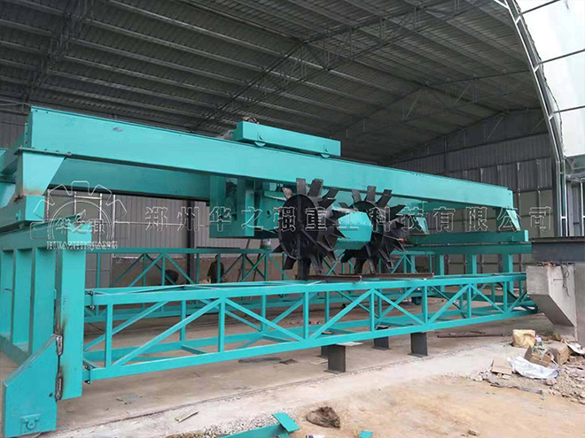 多槽一機(jī)液壓升降槽式發(fā)酵翻拋機(jī)多少錢？